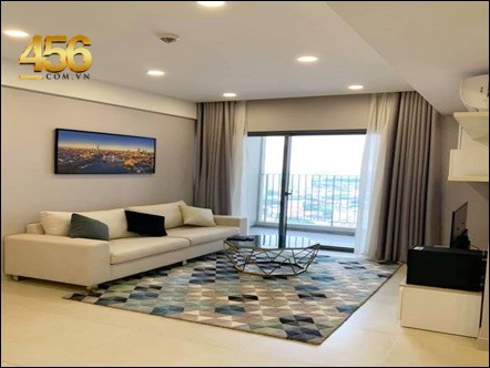 1 Bedrooms Masteri Thao Dien Apartment for rent Big Balcony Landmark View