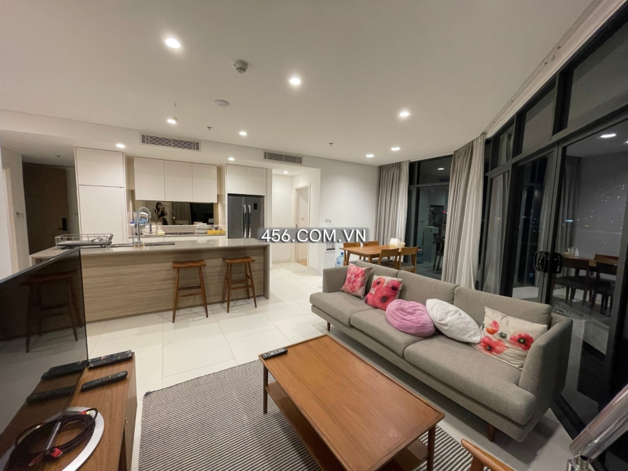 City Garden Tower P 2BR for rent modern...