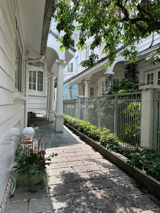 Villas Saigon Pearl For Sale 2 Unit Nearby in...