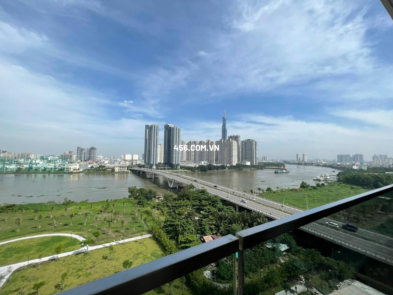 Hinh-The River Thu Thiem Apartment 4 bedrooms for rent Unfurniture City View