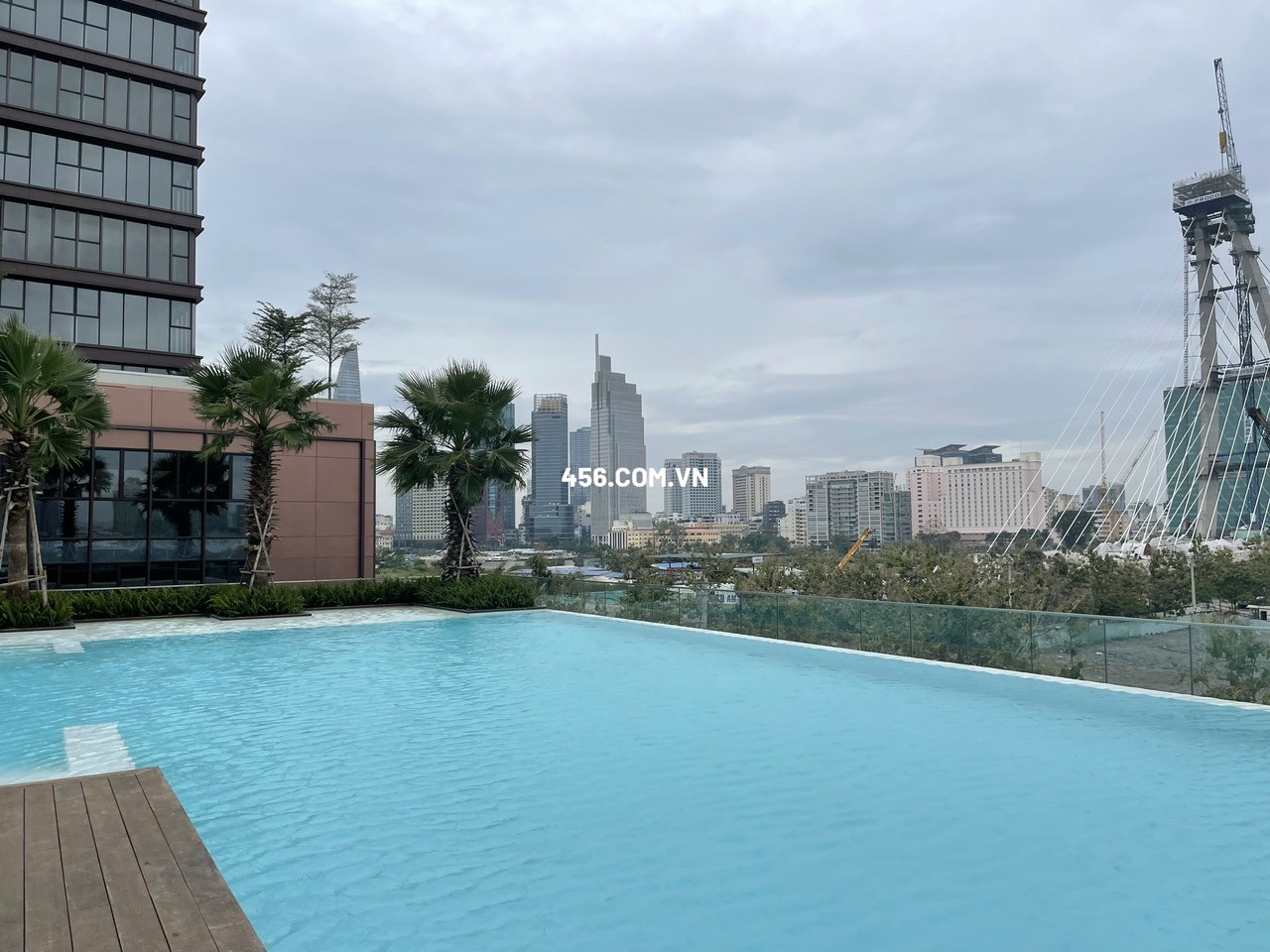 Hinh-The Metropole apartment for rent 3 bedrooms landmark 81 view