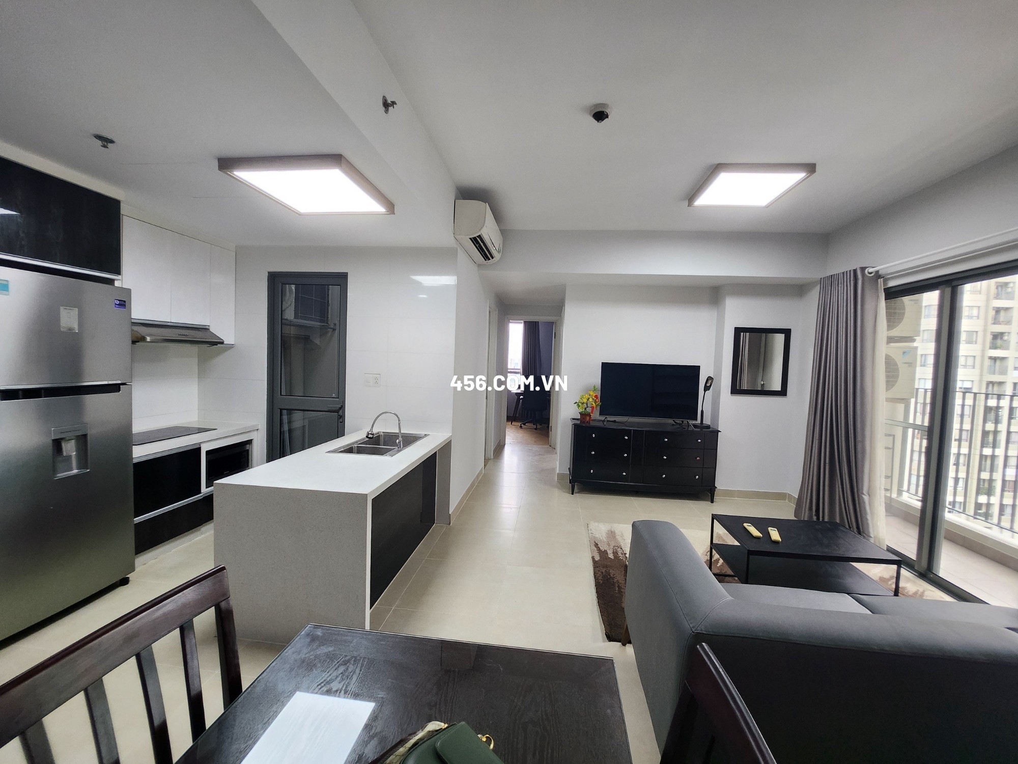 Hinh-2 Bedrooms Masteri Thao Dien Apartment Fully Furnished Landmark 81 View