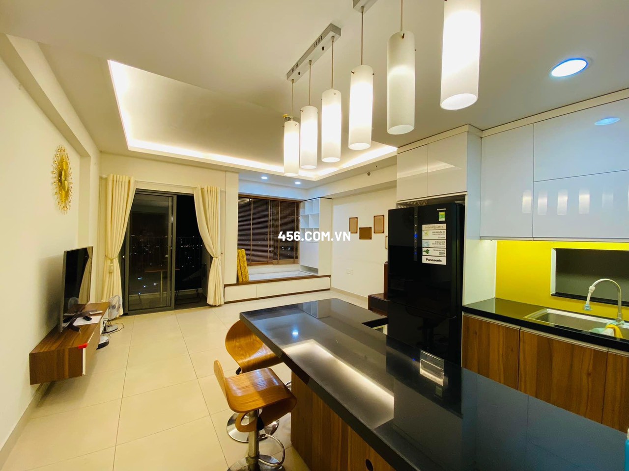 Hinh-Bán căn hộ Masteri Thảo Điền 2 phòng ngủ ban công 4 cánh tháp 2 view rộng đẹp