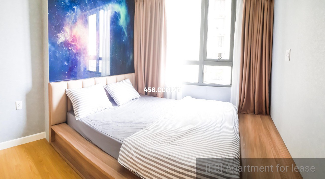 Hinh-2 Bedrooms Masteri Thao Dien Apartment For Lease Pool View