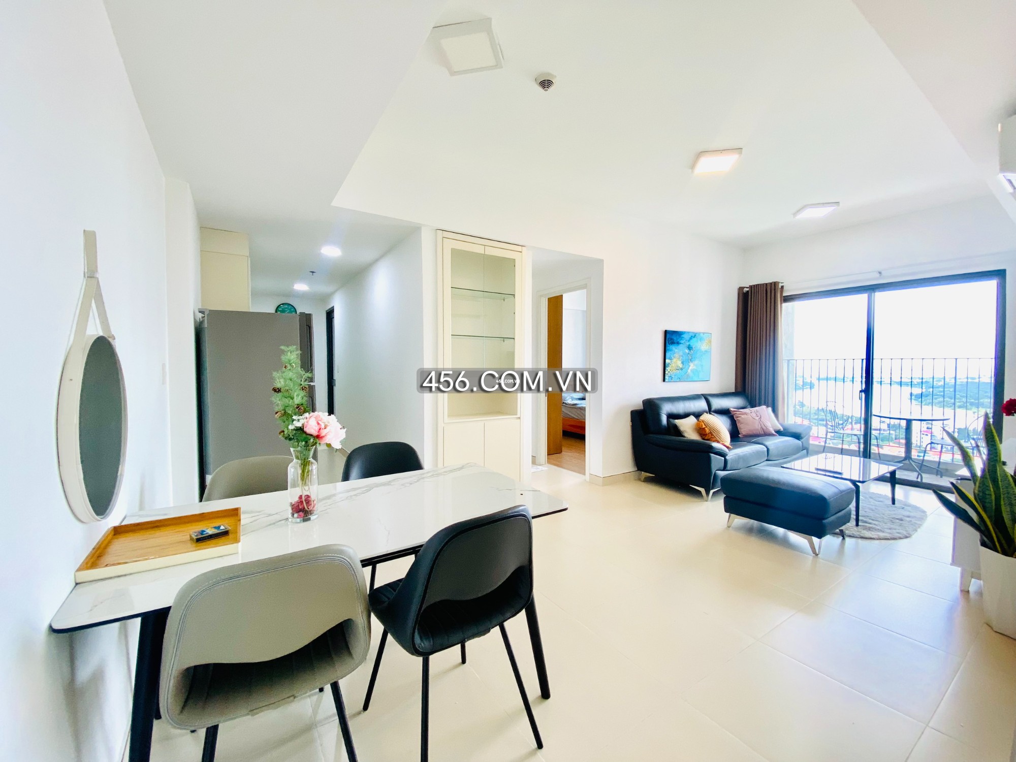 Hinh-Cho thuê căn hộ Masteri Thảo Điền 2 phòng ngủ view sông lầu cao airbnb