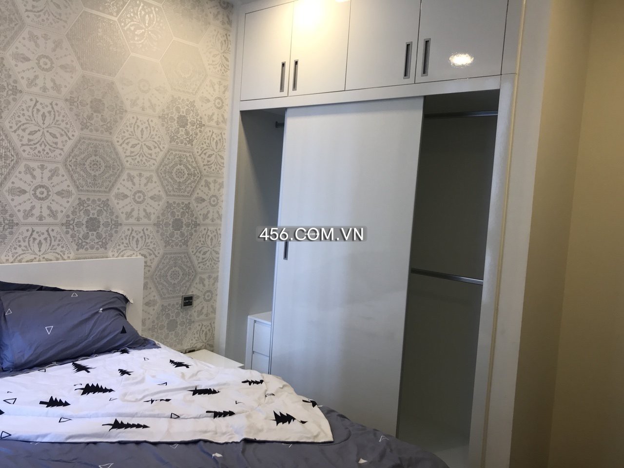 Hinh-2 Bedrooms Vinhomes Central Park Apartment For Rent Cheap Price Park 6