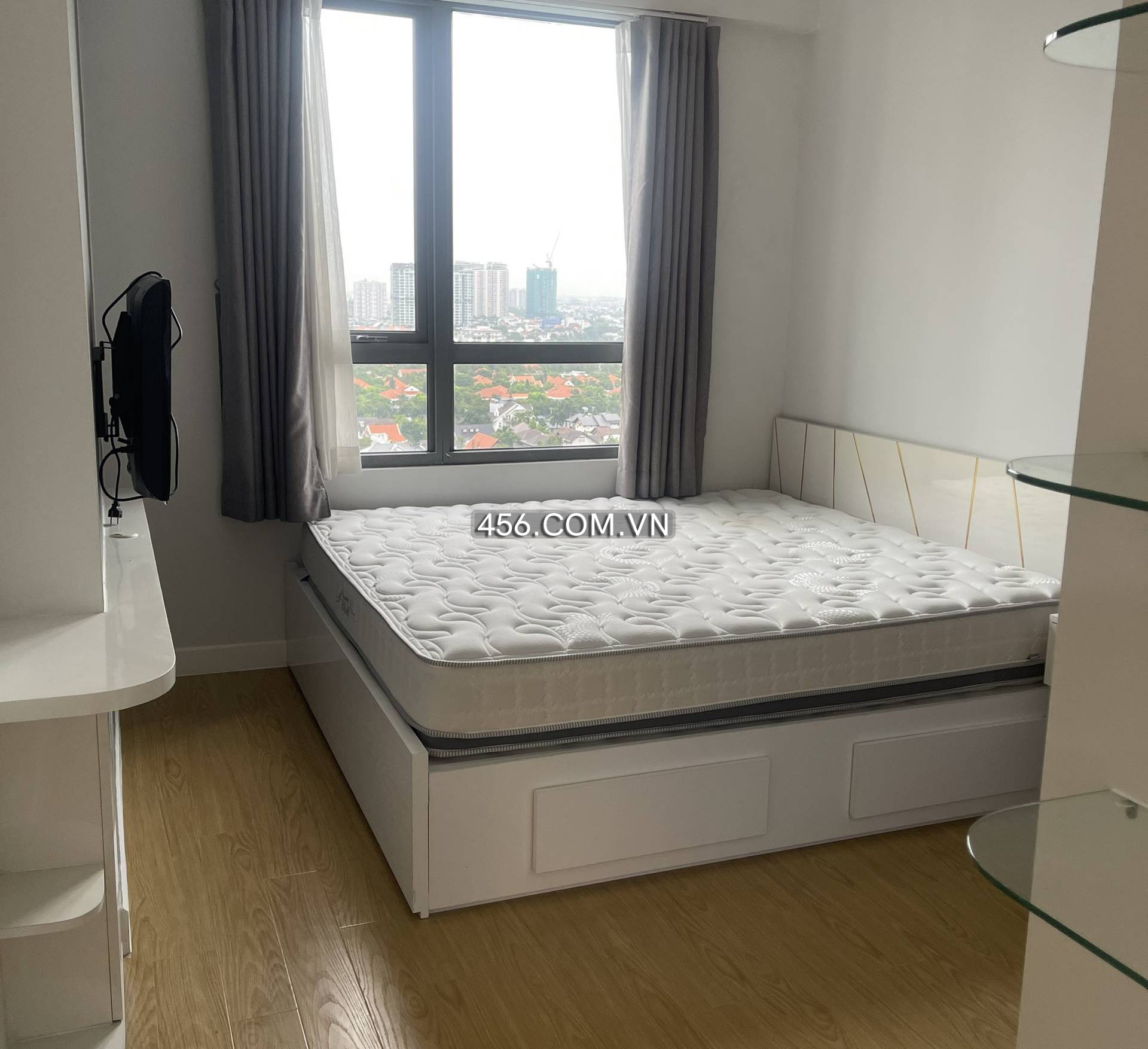 Hinh-2 Bedrooms RiverView Masteri Thao Dien Apartment For Rent Nicev