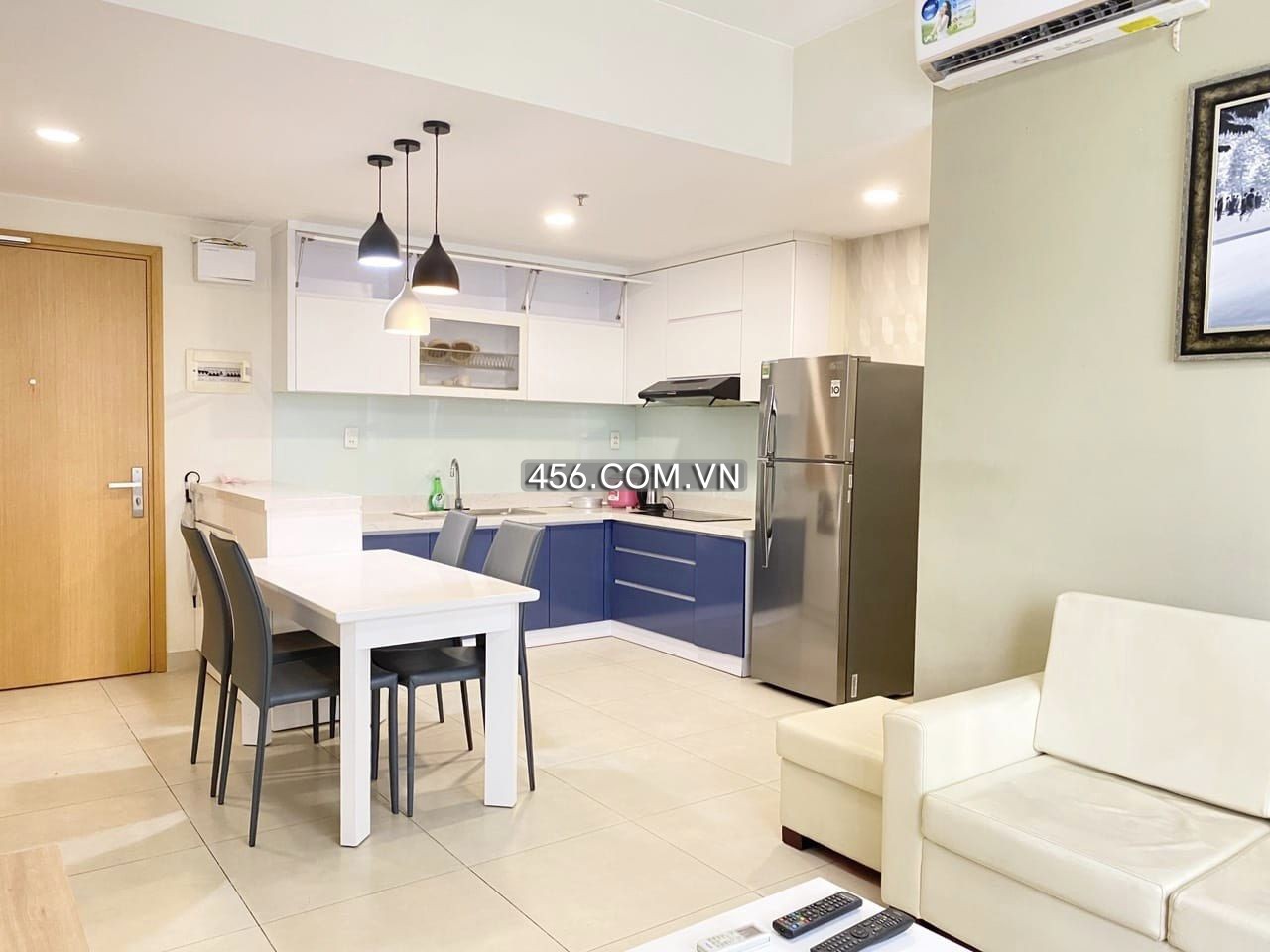 Hinh-1 Bedrooms Masteri Thao Dien Condo for rent nice furniture