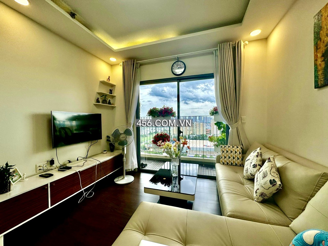 Hinh-2 Bedrooms Masteri Thao Dien Condo For Lease Tower 5 Nice View