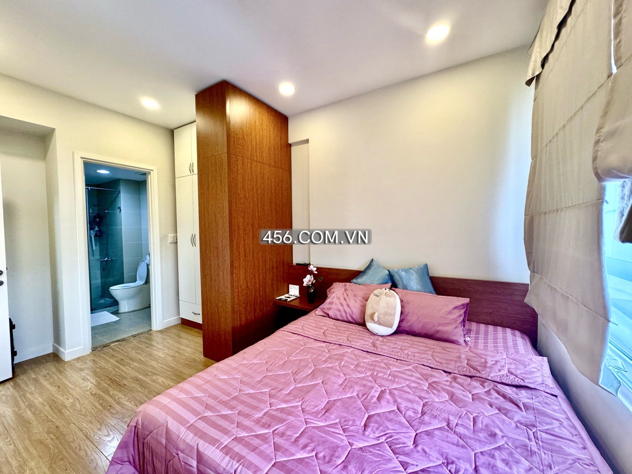 Hinh-2 Bedrooms Masteri Thao Dien Condo For Lease Tower 5 Nice View