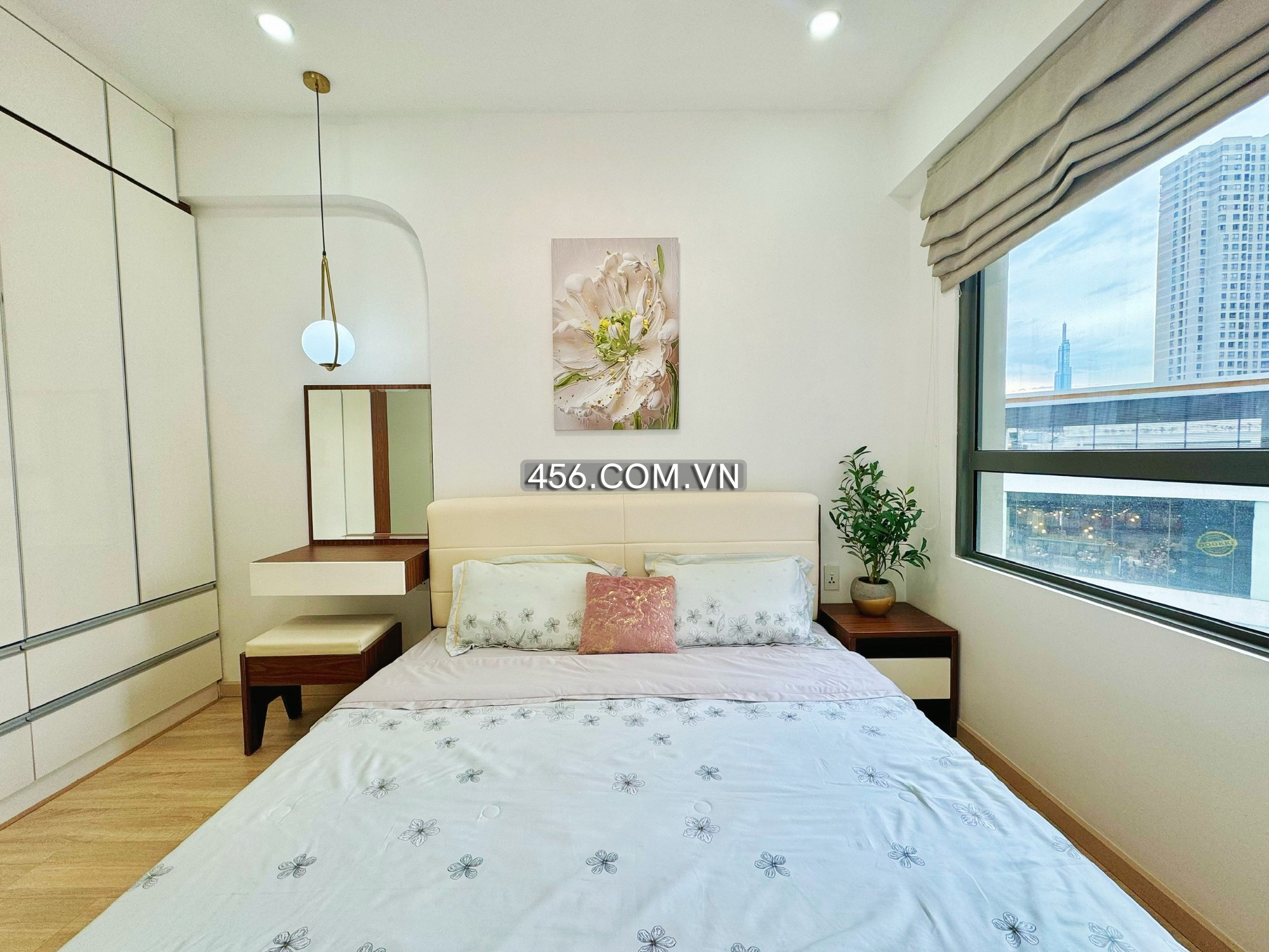 Hinh-2 Bedrooms Masteri Thao Dien Condo for Lease Elegant apartment