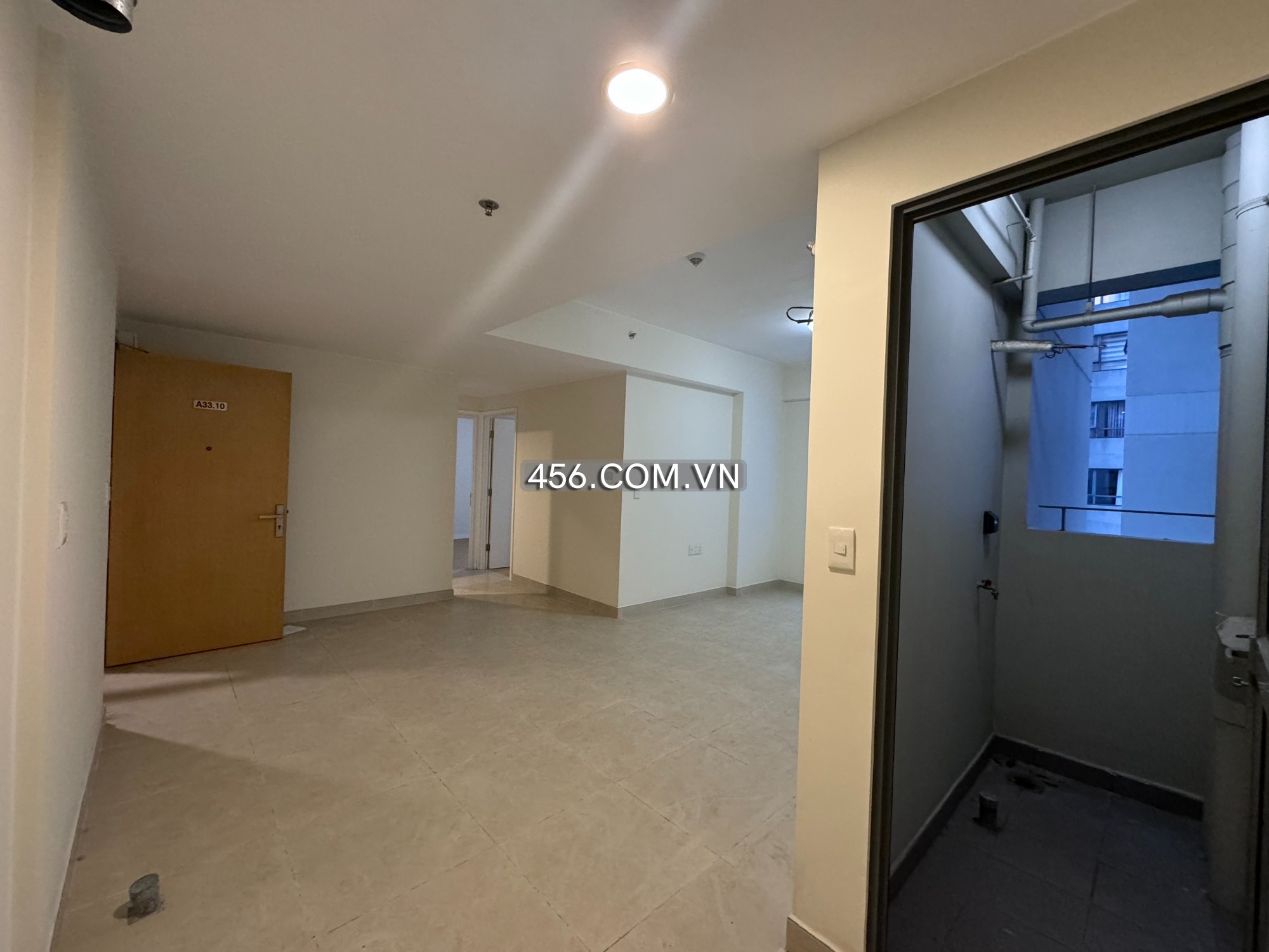 Hinh-2 Bedrooms Unfurnished Masteri Thao Dien Apartment For Lease High Floor