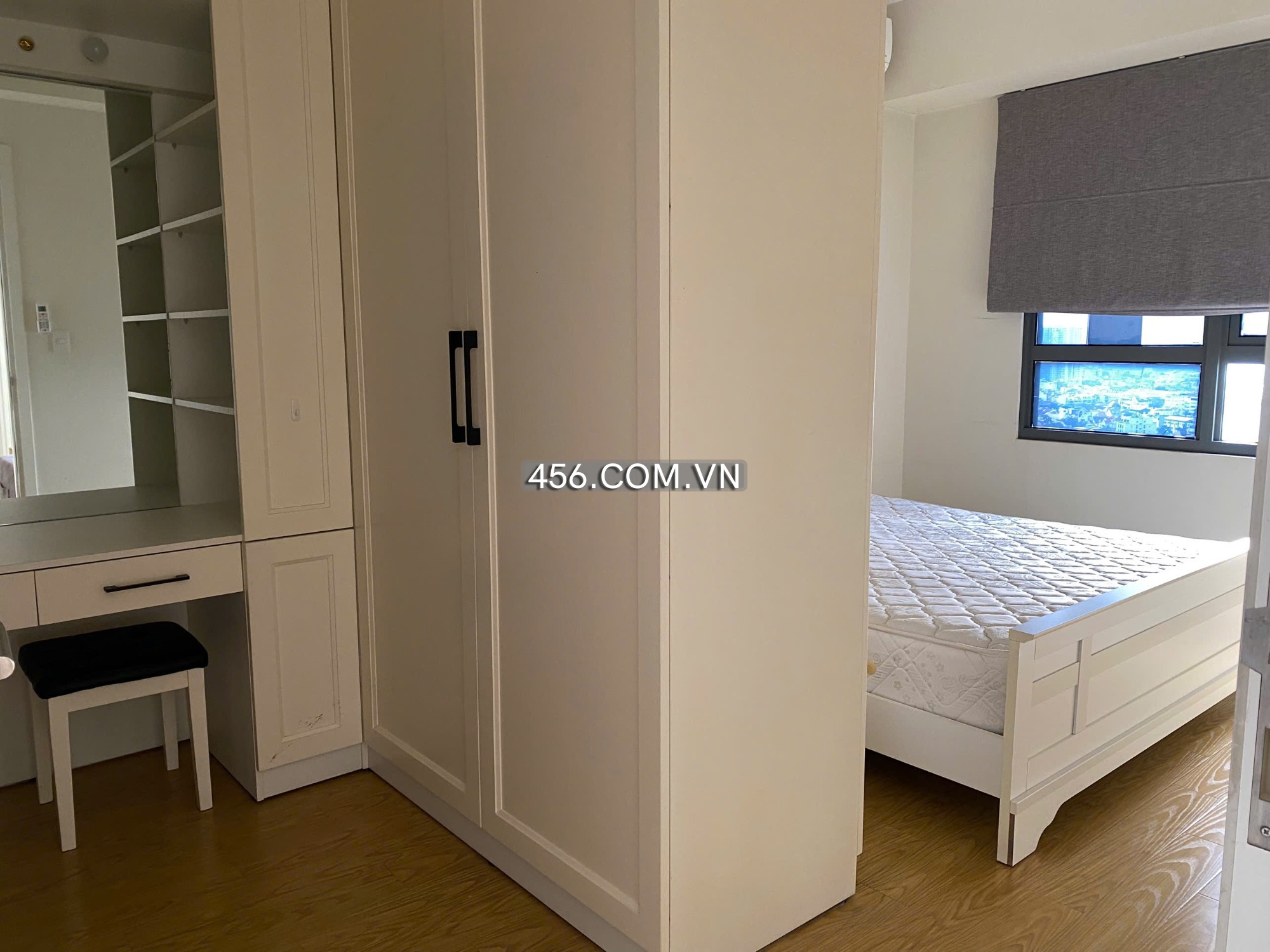 Hinh-2 Bedrooms Masteri Thao Dien Apartment For Rent River View in Tower 3