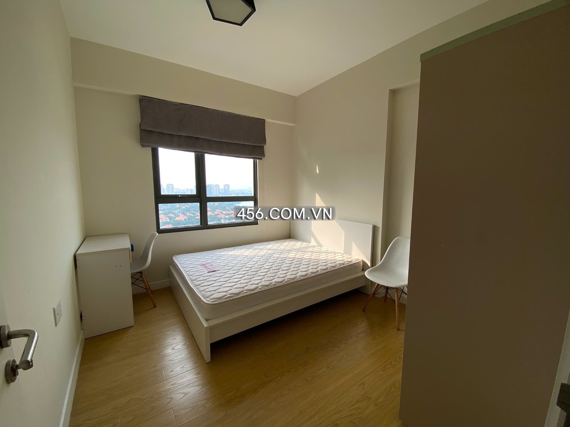 Hinh-2 Bedrooms Masteri Thao Dien Apartment For Rent River View in Tower 3