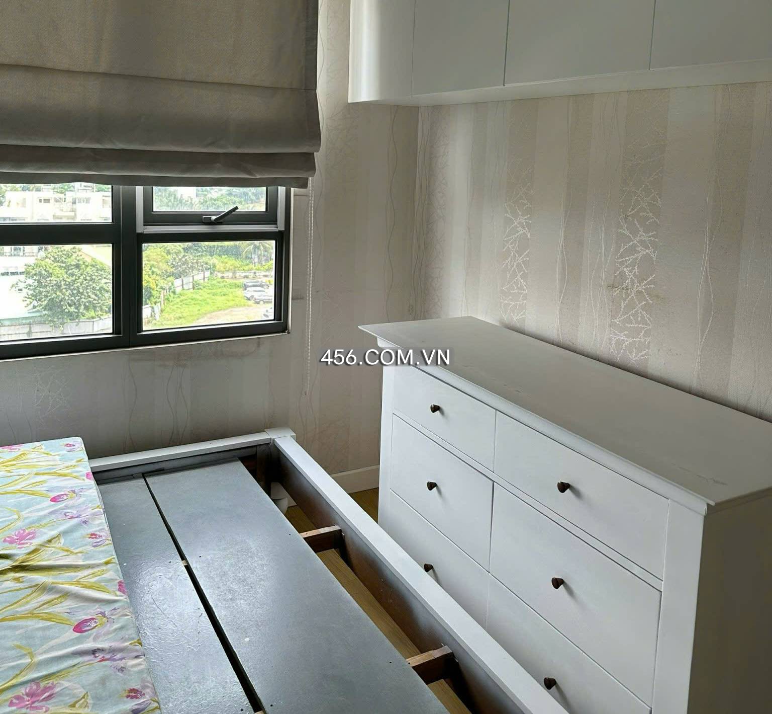 Hinh-2 Bedrooms Masteri Thao Dien Apartment For Rent River View Low Floor