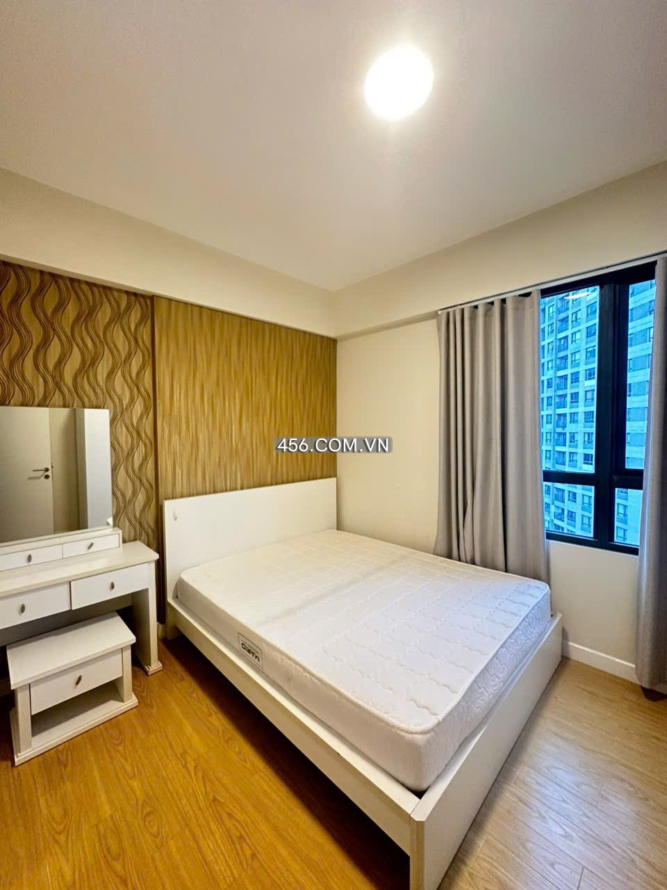 Hinh-2 Bedrooms Masteri Thao Dien Apartment For Lease Corner unit