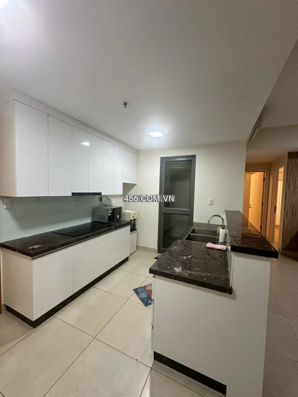 Hinh-2 Bedrooms Masteri Thao Dien Apartment For Lease Corner unit