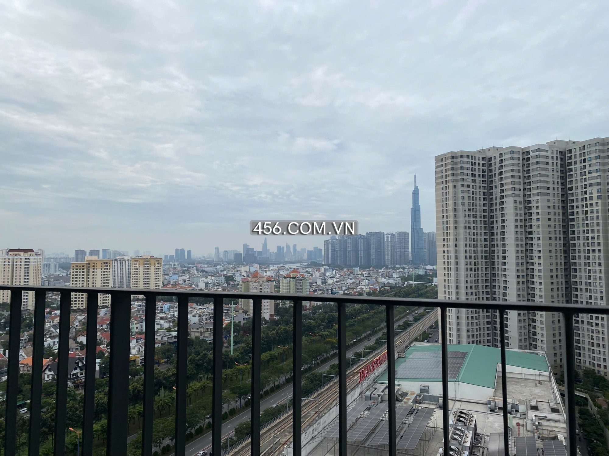 Hinh-2 Bedrooms Masteri Thao Dien Apartment For Rent Landmark 81 View Brandnew