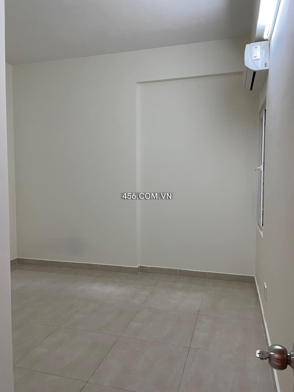 Hinh-2 Bedrooms The CBD Apartment For Rent Unfurnished 8,5 Mil VND