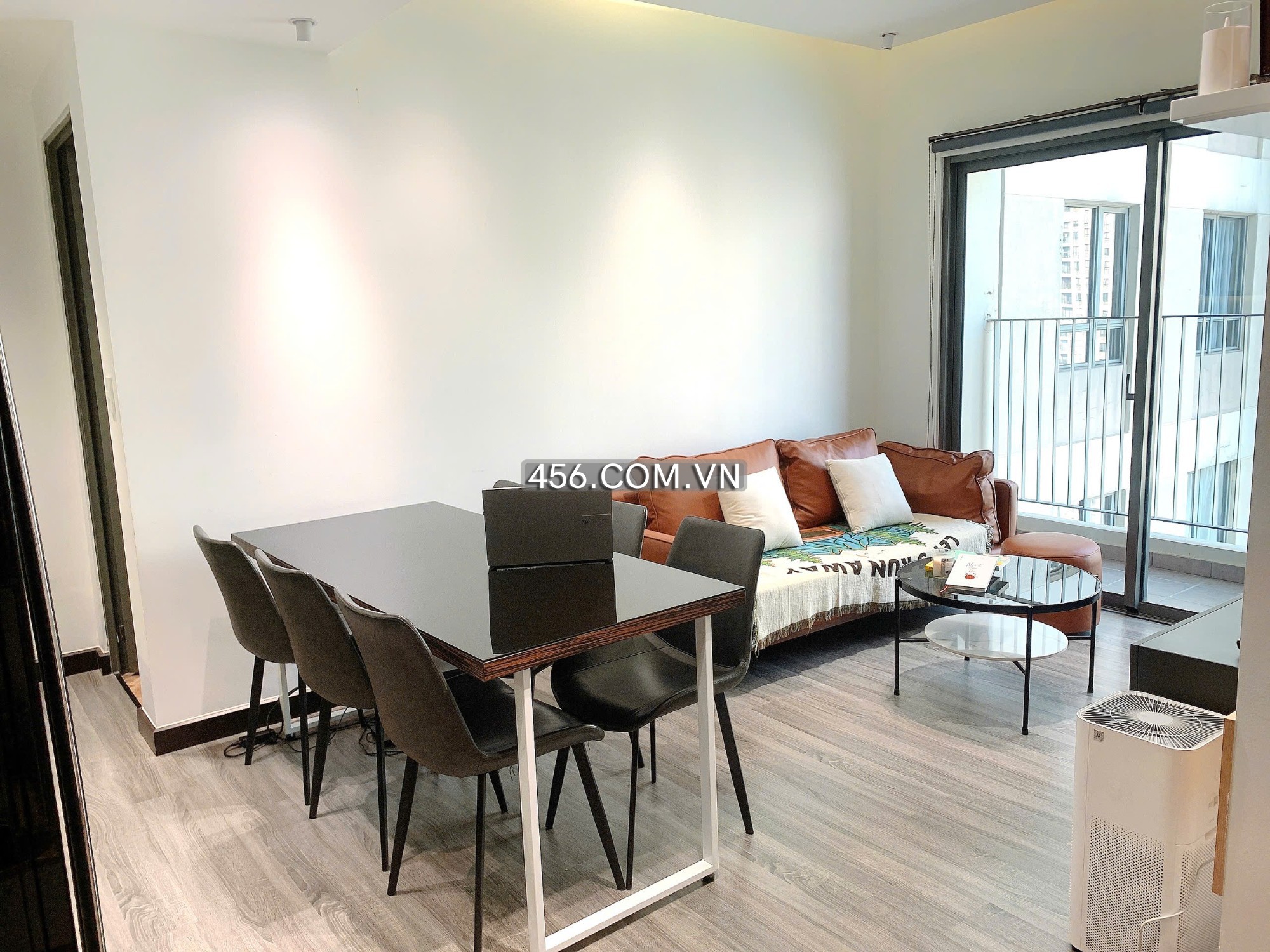 Bán chung cư Masteri Thảo Điền 2 phòng ngủ...