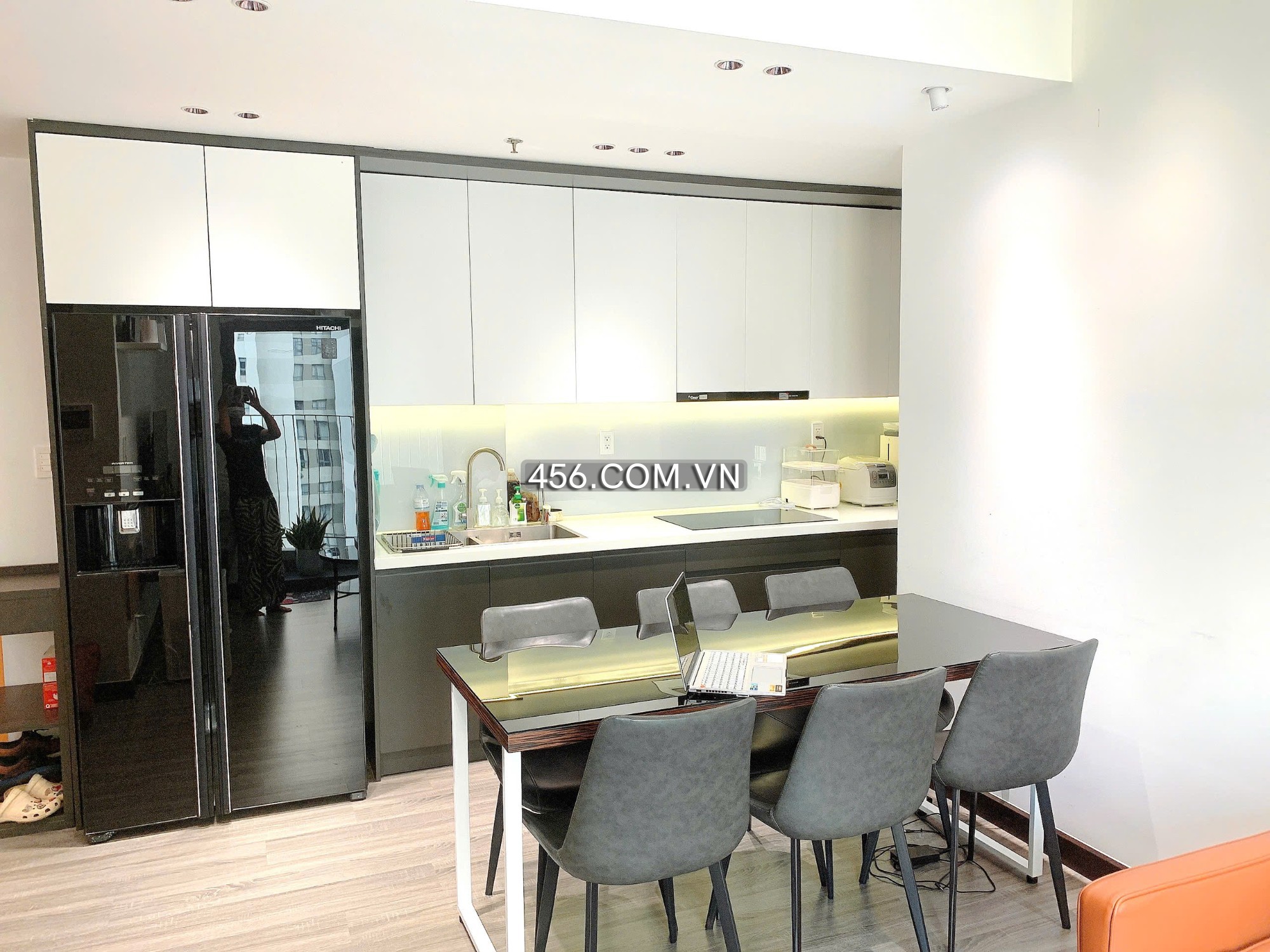 Hinh-Bán chung cư Masteri Thảo Điền 2 phòng ngủ giá rẻ tháp 1