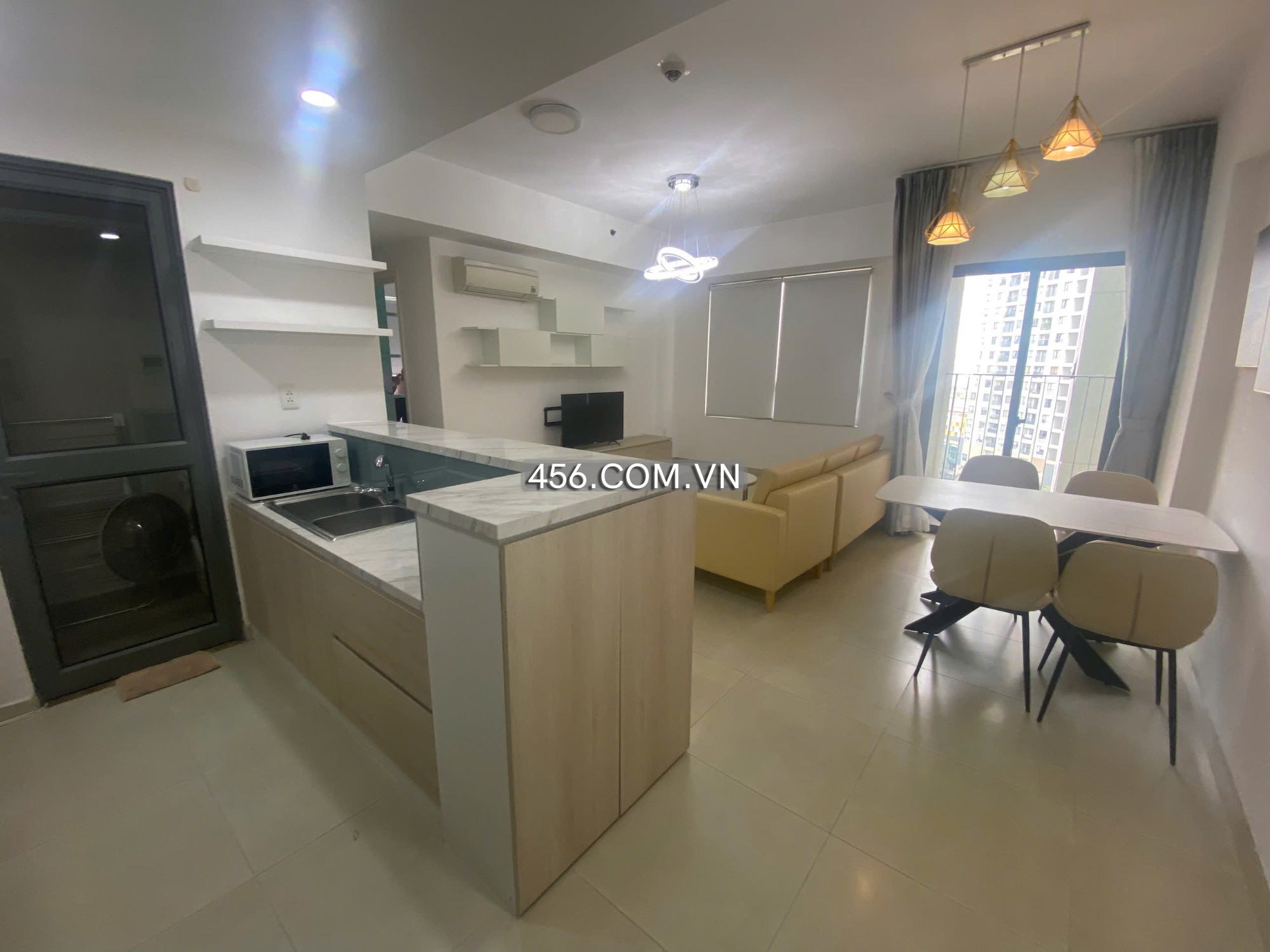 Hinh-2 Bedrooms Masteri Thao Dien Flat Corner Unit For Lease Tower 3