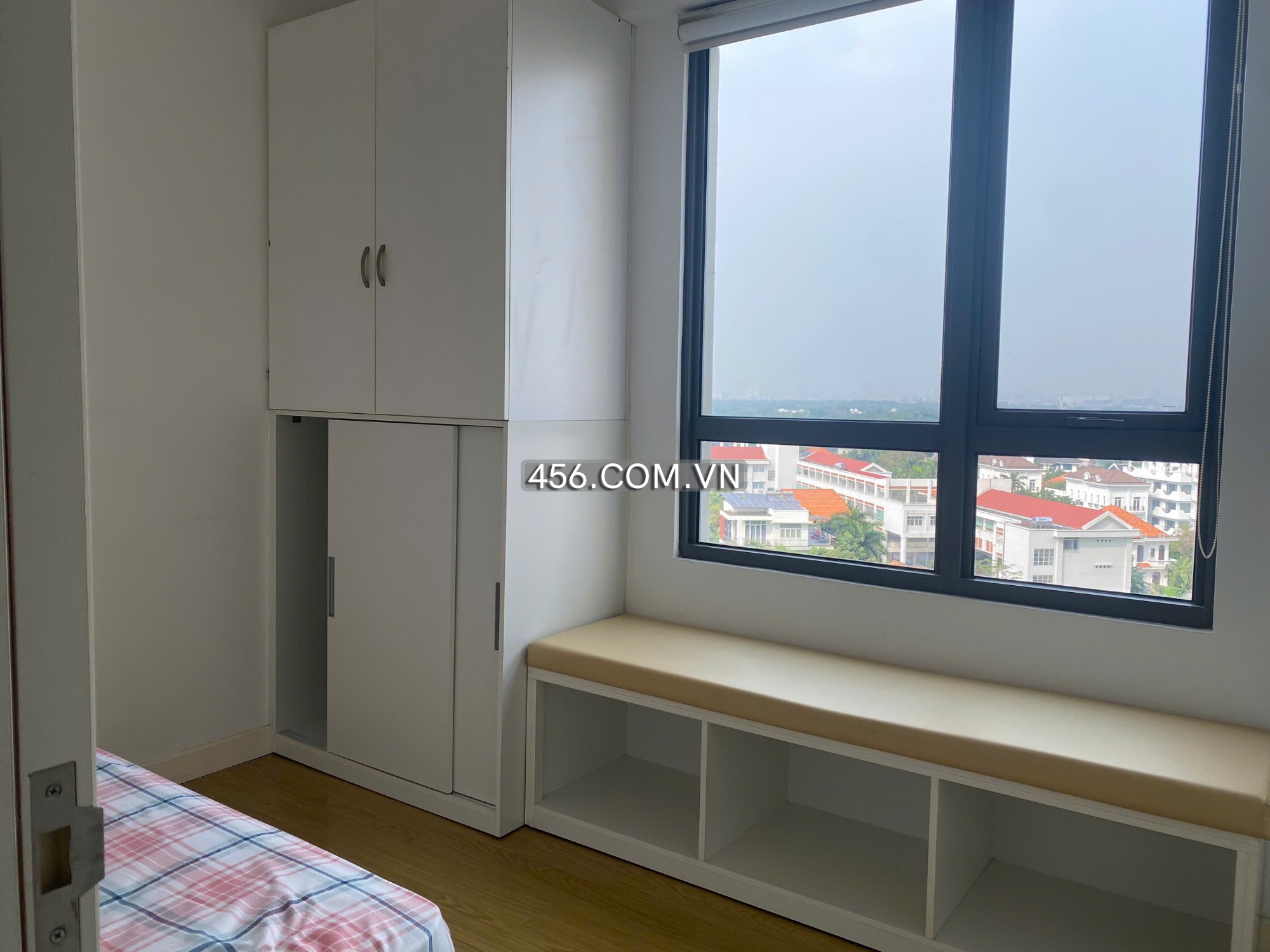 Hinh-2 Bedrooms Masteri Thao Dien Flat Corner Unit For Lease Tower 3