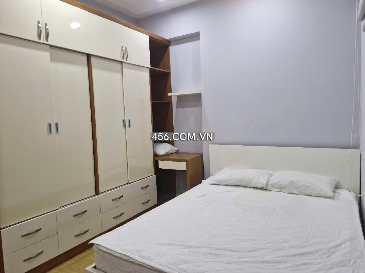 Hinh-Big 2 Bedrooms Masteri Thao Dien Apartment For Lease Corner Unit