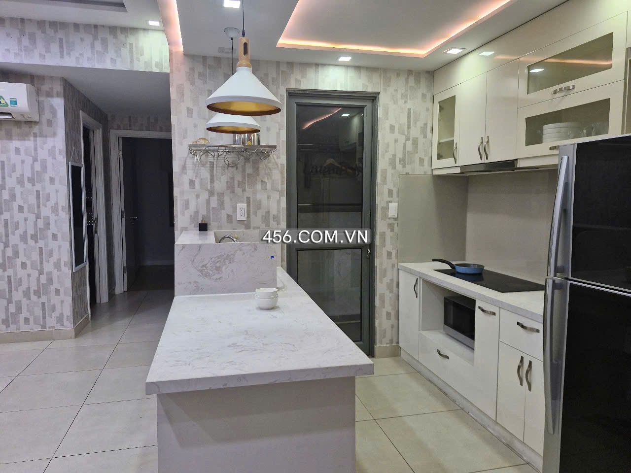 Hinh-Big 2 Bedrooms Masteri Thao Dien Apartment For Lease Corner Unit