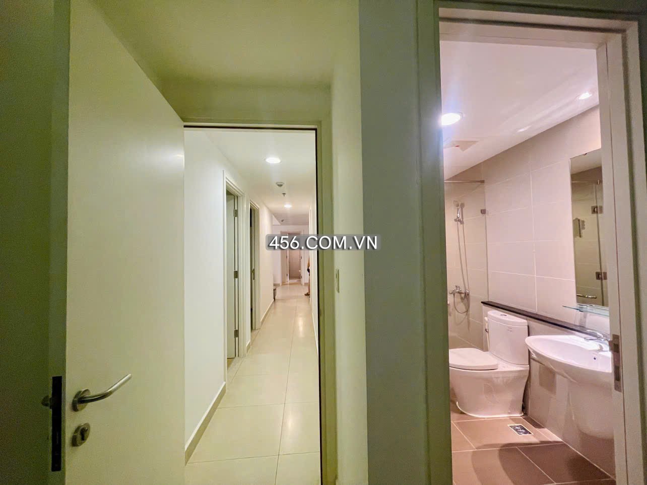 Hinh-4 Bedrooms Masteri Thao Dien Apartment For lease Nice Furniture