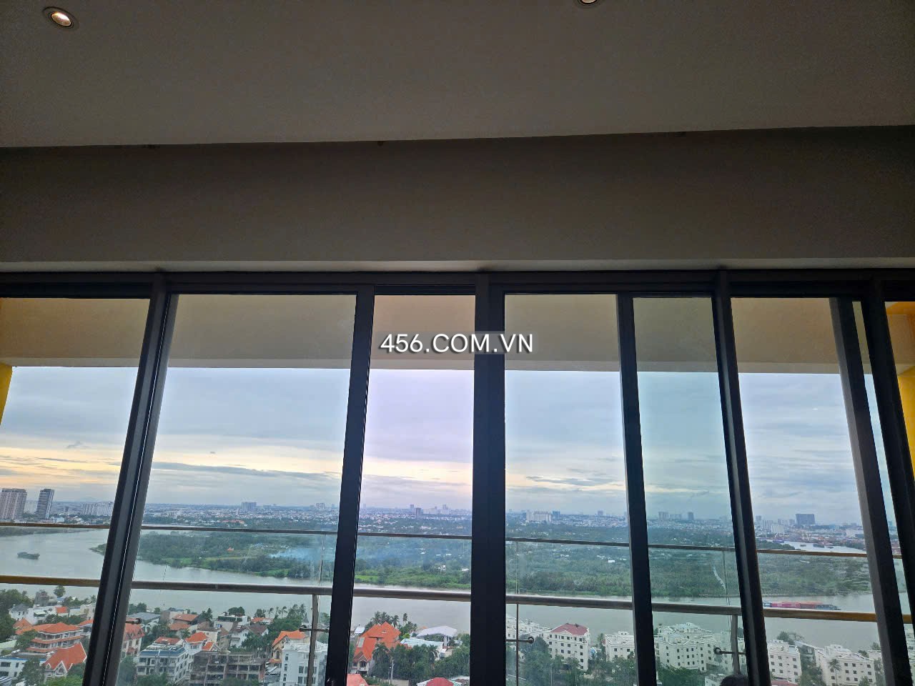 Hinh-Cho thuê căn hộ Gateway Thảo Điền 4 phòng ngủ hiện đại sang trọng