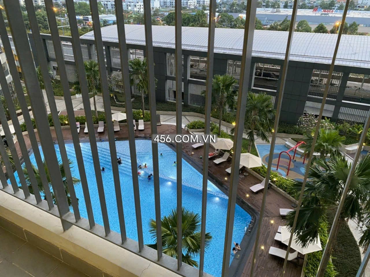 Hinh-Cho thuê căn hộ Masteri Thảo Điền 1PN ban công rộng rãi view hồ bơi