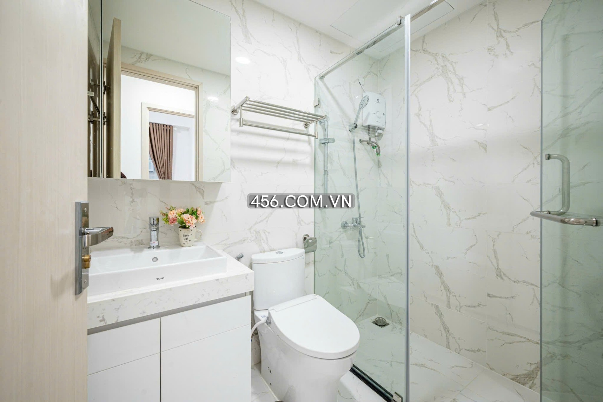 Hinh-Paris Hoang Kim Apartment 2 Bedrooms For Lease Nice Furniture