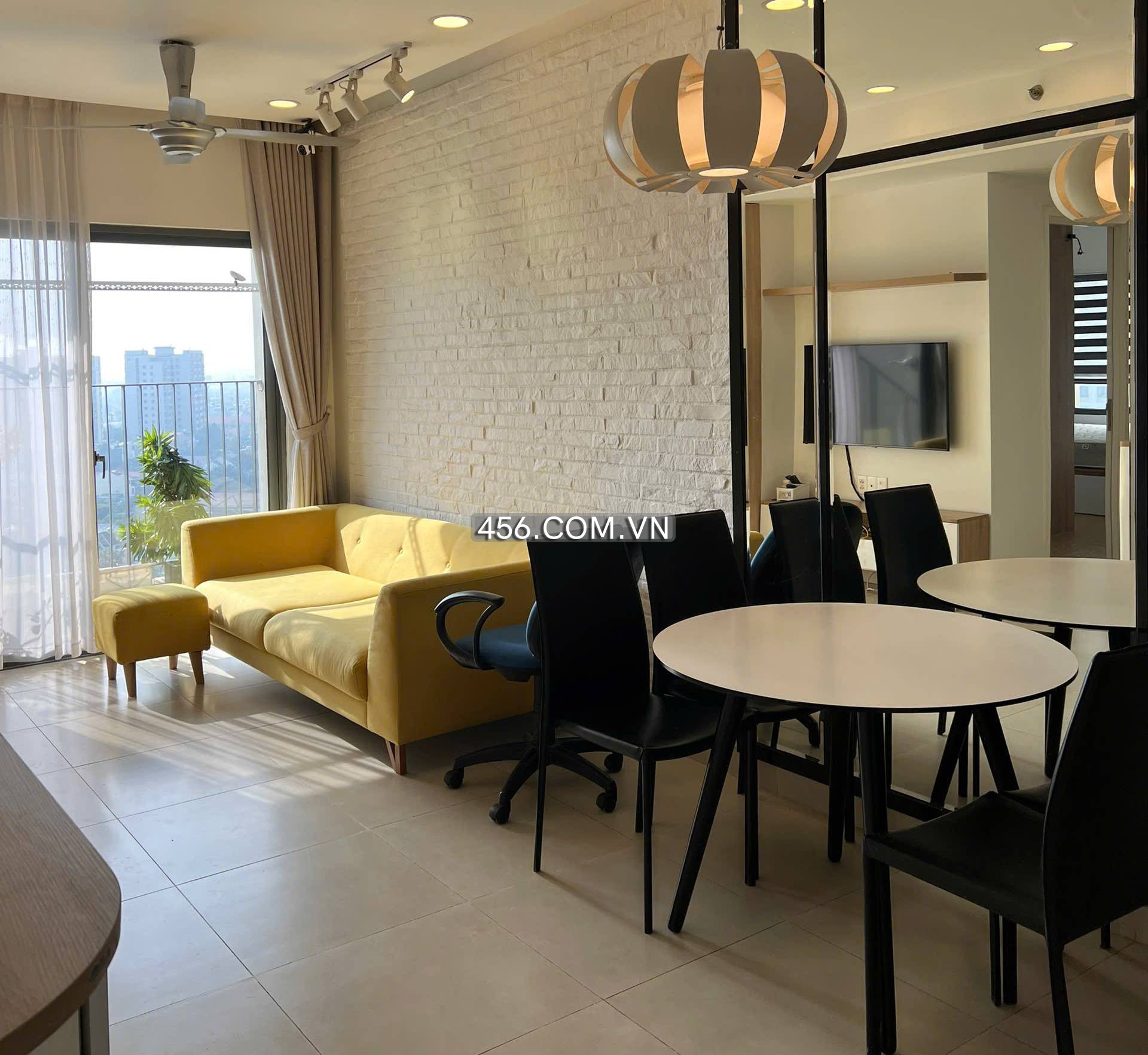 Cho thuê căn hộ Masteri Thảo Điền 2 phòng ngủ...