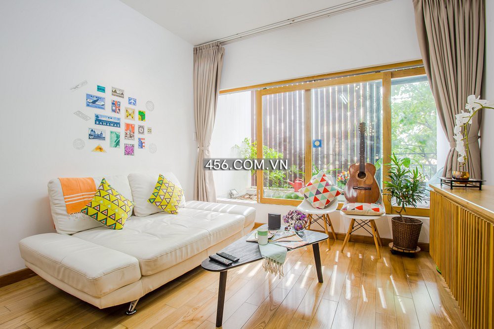 Hinh-Nguyen Huu Canh st House for rent morden nearby District 1 HCMC