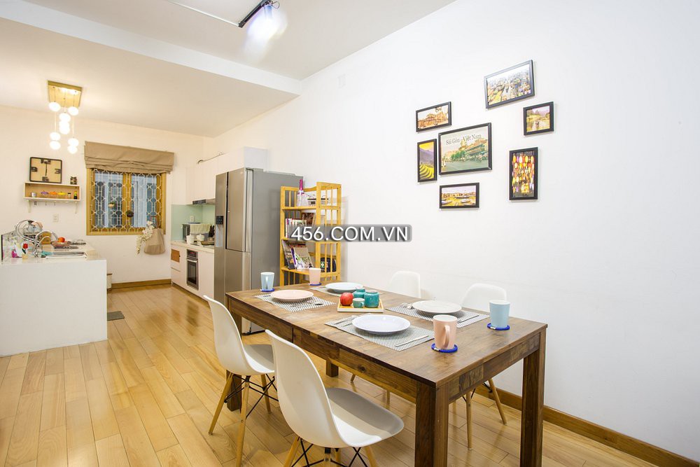 Hinh-Nguyen Huu Canh st House for rent morden nearby District 1 HCMC