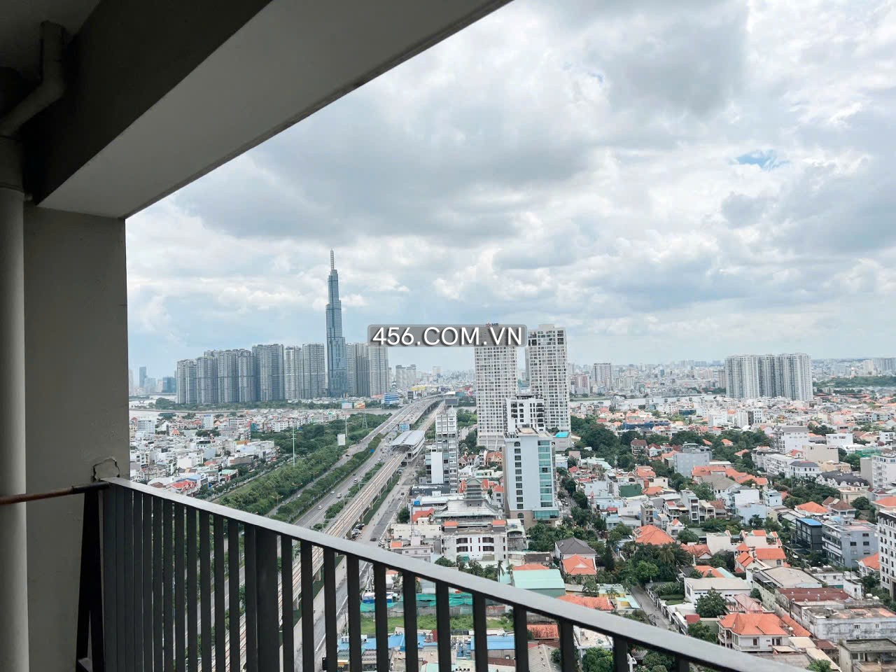 Hinh-Landmark 81 View Apartment Masteri Thao Dien For Rent 2 bedrooms