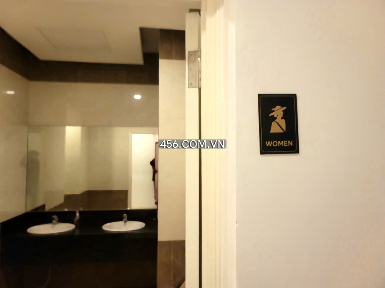 Hinh-Cho thuê mặt bằng trung tâm thương mại ngay Phan Chu Trinh Đà Lạt