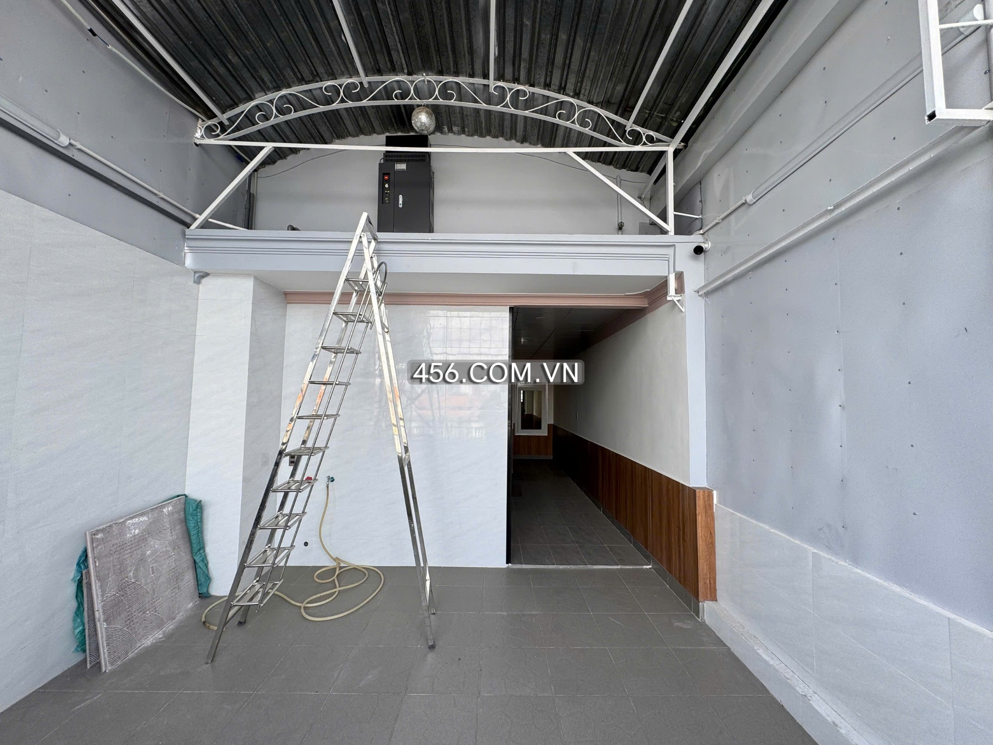 Hinh-Cho thuê nhà mặt tiền đường 3 tháng 2 Đà Lạt 35 triệu ngã 3 Việt Anh