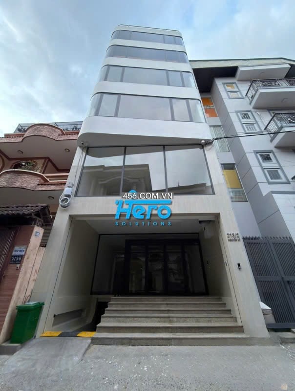 Office for Rent on Nguyen Xi Street, Binh...