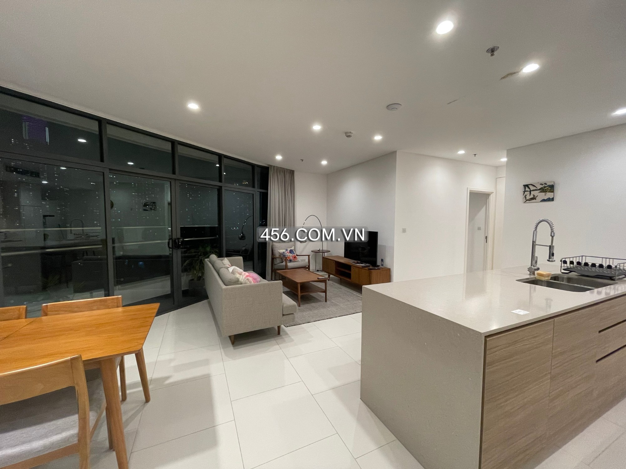 Hinh-City Garden Tower P 2BR for rent modern furnished apartment move-in ready