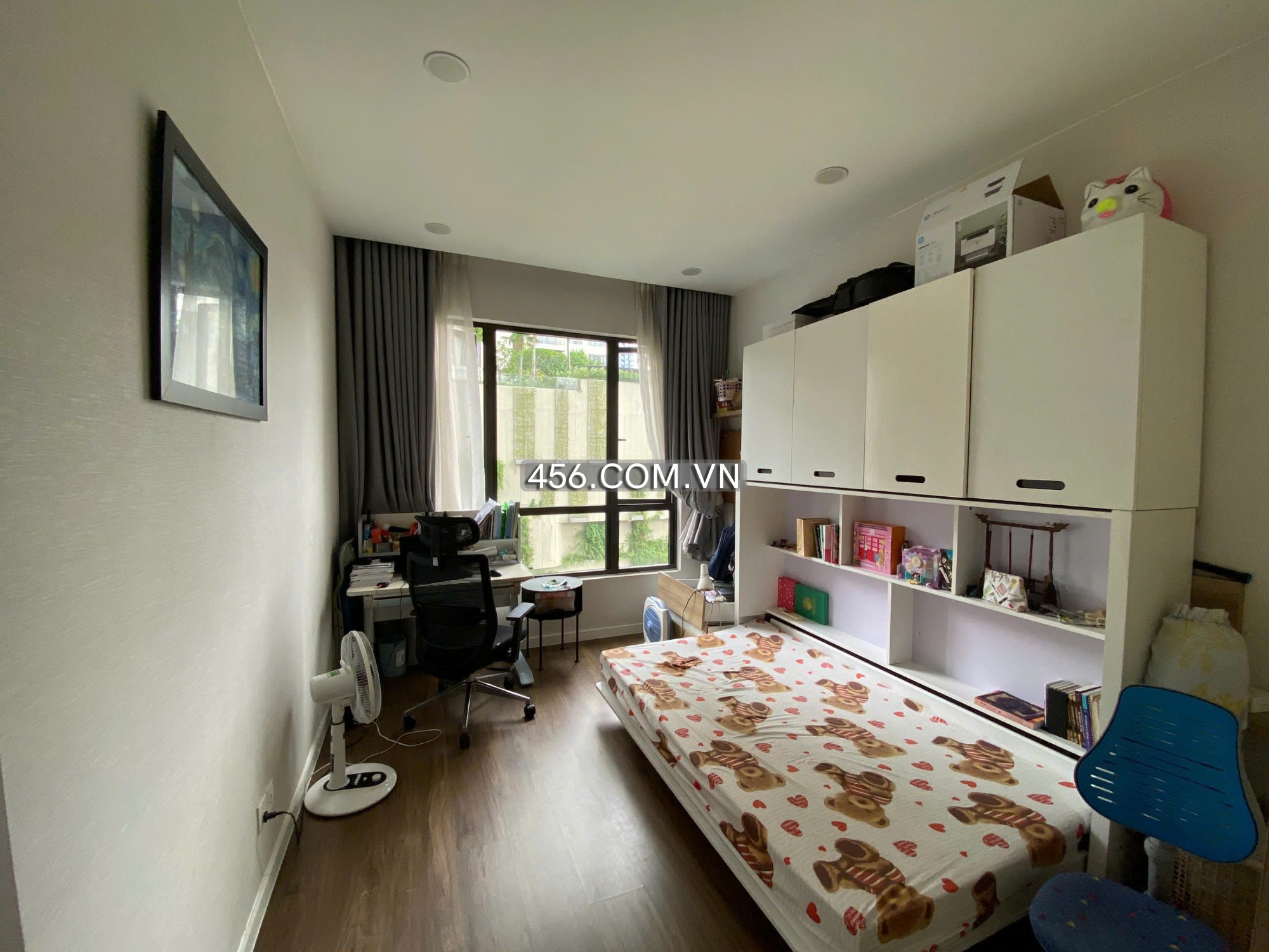 Hinh-Pool View Estella Heights Apartment For Rent 2 Bedrooms Tower 1