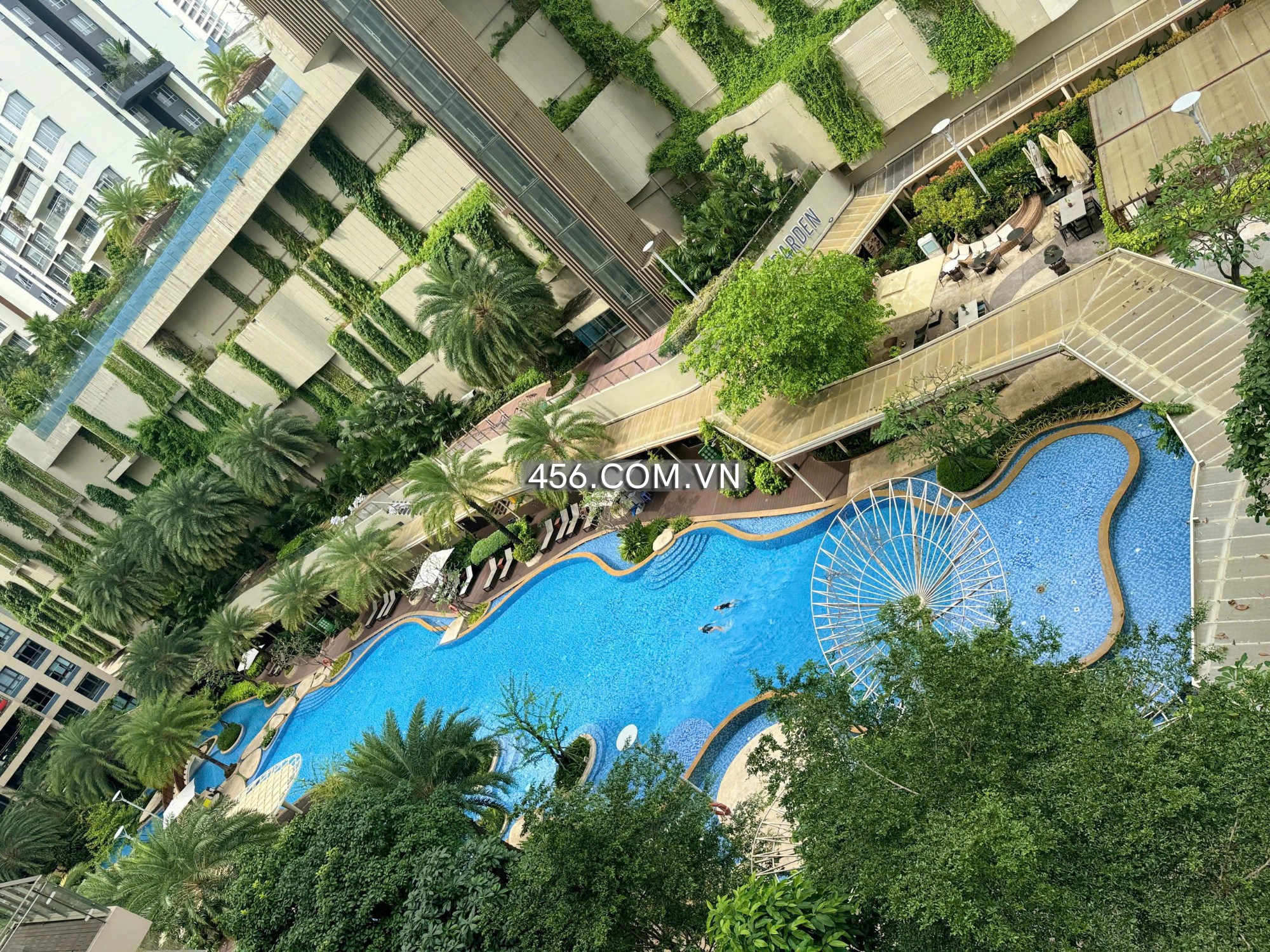 Hinh-Pool View Estella Heights Apartment For Rent 2 Bedrooms Tower 1