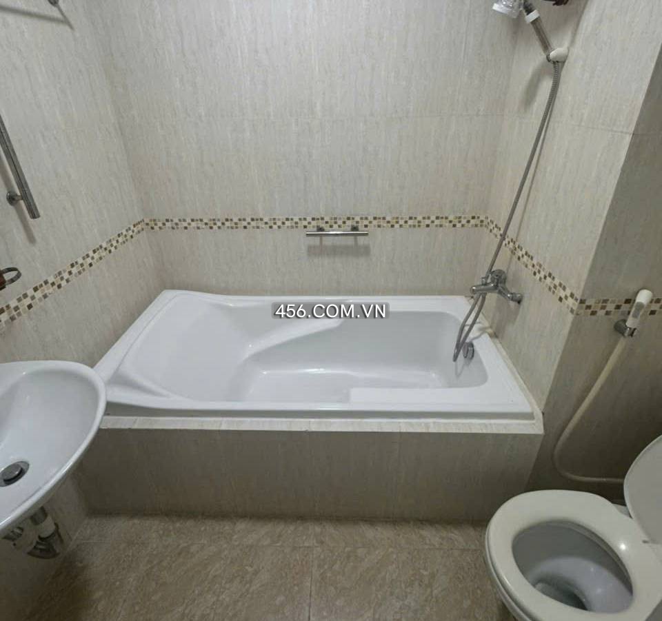 Hinh-Sky Garden 3 Apartment for Rent: Spacious 2-Bedroom Apartment