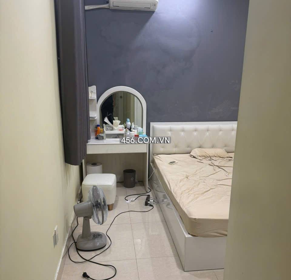 Hinh-Sky Garden 3 Apartment for Rent: Spacious 2-Bedroom Apartment