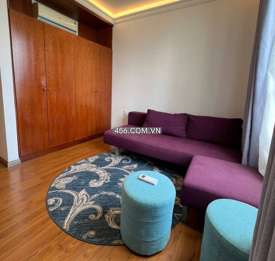 Hinh-2 Bedrooms Masteri Thao Dien Apartment For Lease With Bathtub and Sofa bed