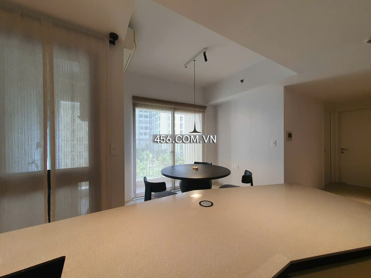 Hinh-Morden Interior Masteri Thao Dien Apartment 2 Bedrooms For Rent