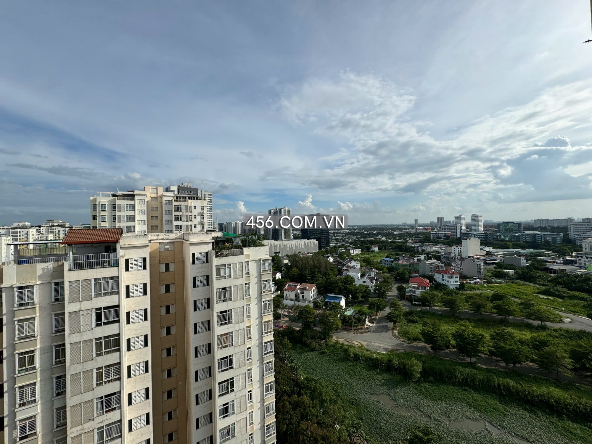 Hinh-Apartment for rent in Sky Garden 3, District 7, for 12 million VND/month.