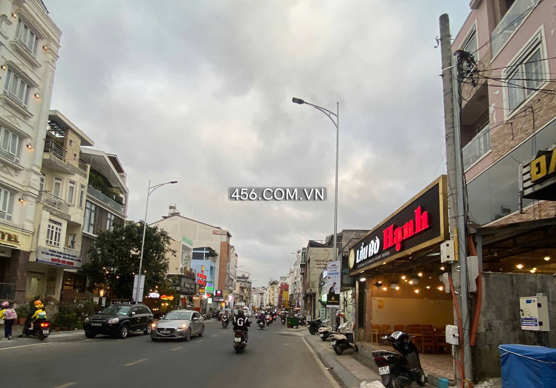 Hinh-Cho thuê mặt bằng 400m2 mặt tiền Bùi Thị Xuân Đà lạt dễ kinh doanh