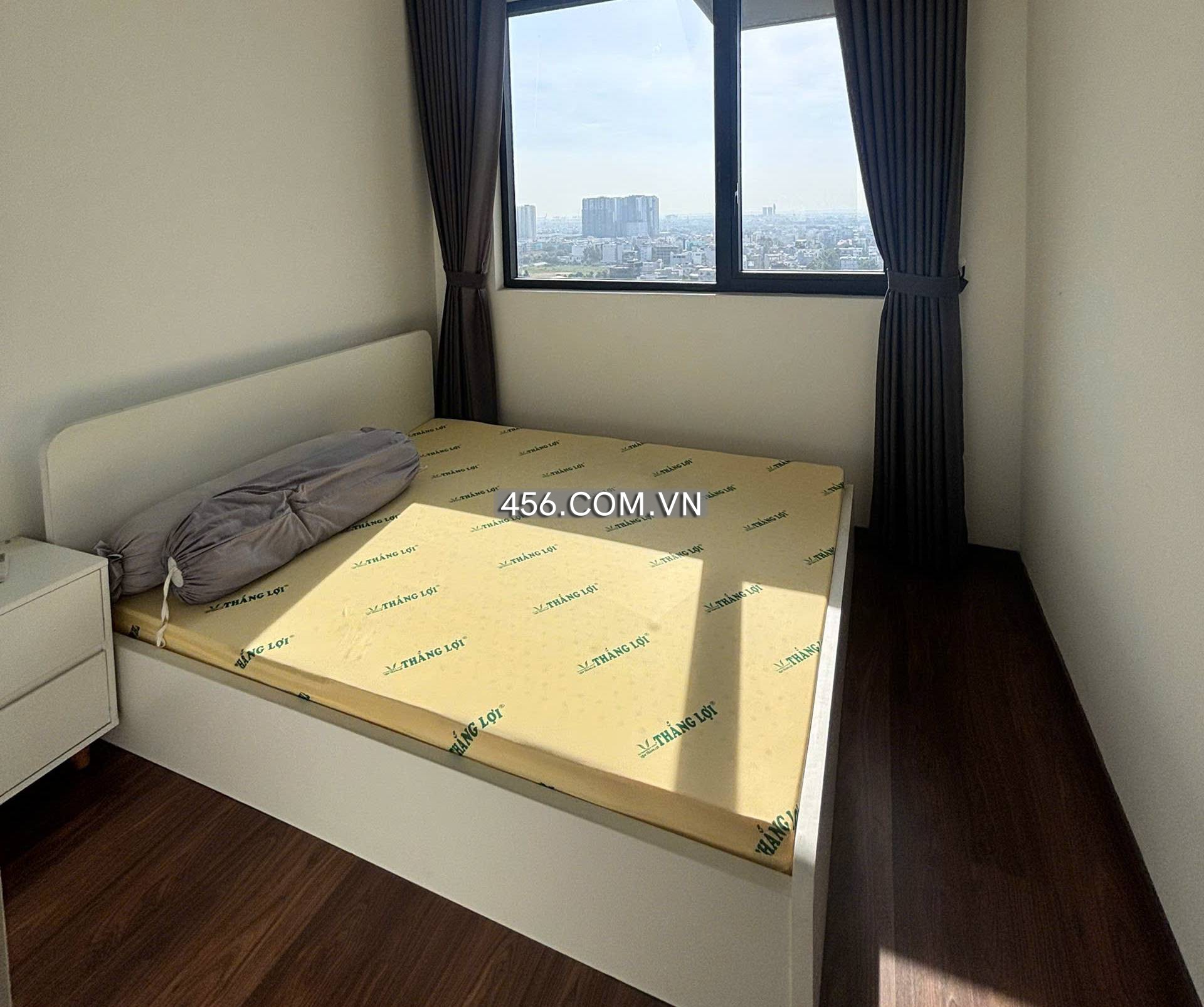 Hinh-One Verandah Apartment For Sale 2 Bedrooms Luminosa Tower SPA